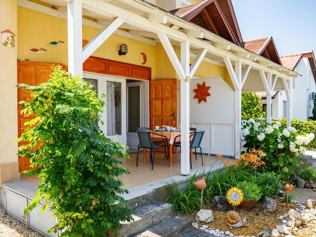Holiday Home Jazmin By Interhome Balatonszarszo Exterior foto